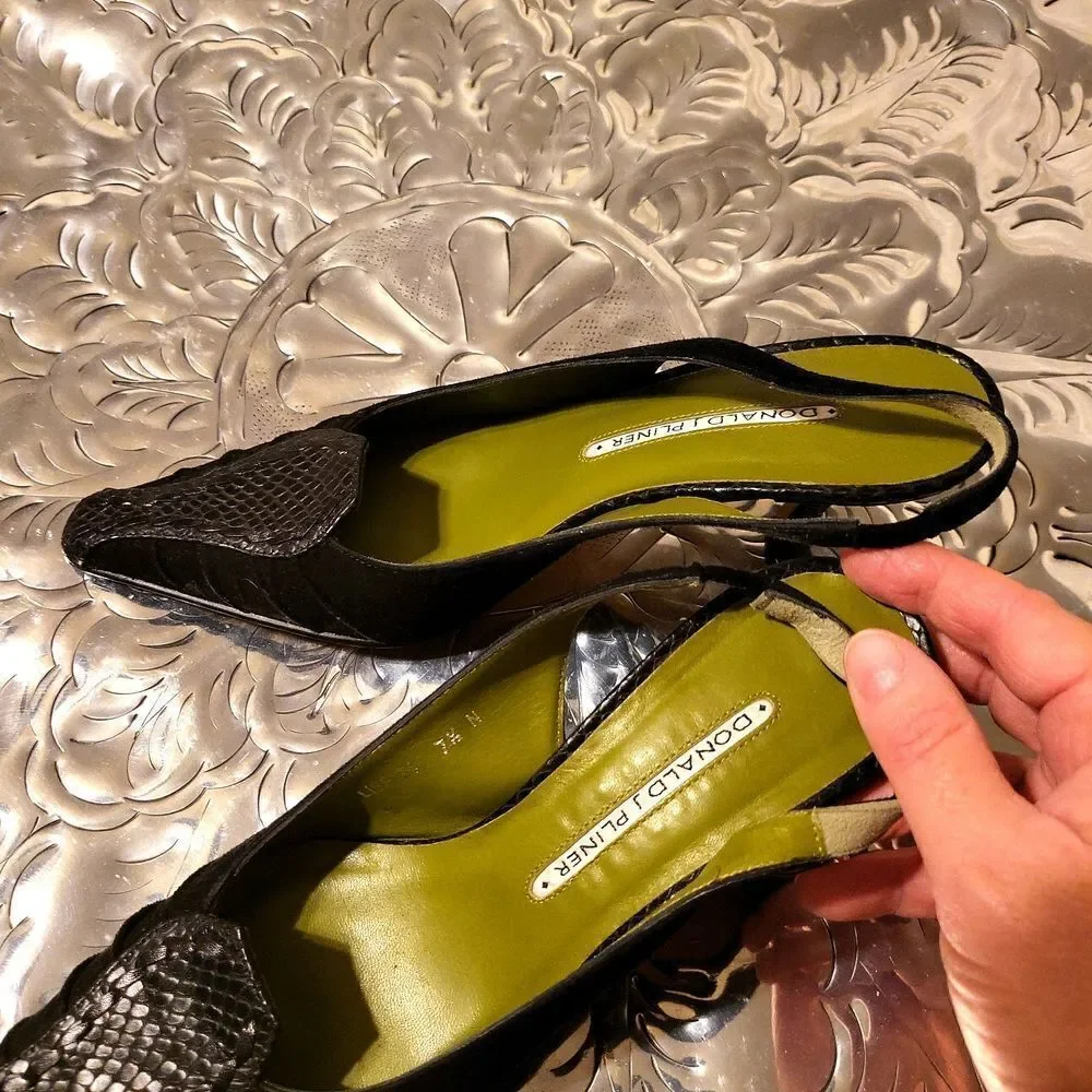 Donald j pliner all leather, mix of half suede and snake skin hand sewn in .